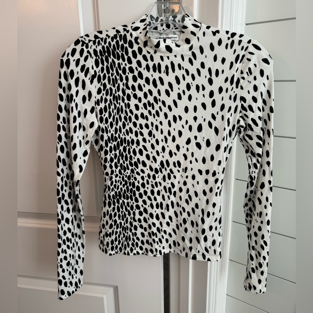 Reformation Black and White Speckled Mock Neck Top - Picture 5 of 10